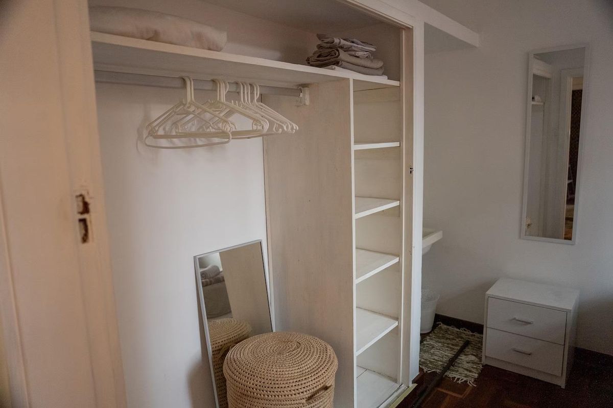 Charming Room in Prime Location - Photo 4