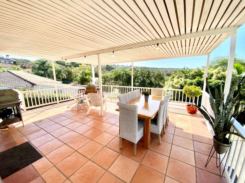 Hendra Estates - Gogreous Family Home For Sale In Prime Durban North!! - Photo 3