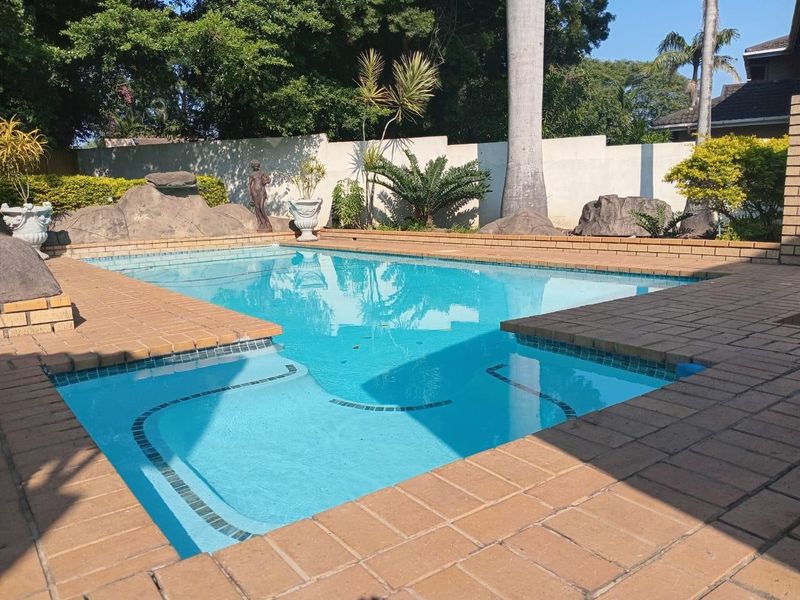 Premium Executive Accommodation | Six En-Suite Bedrooms | Corporate Rental - Photo 1