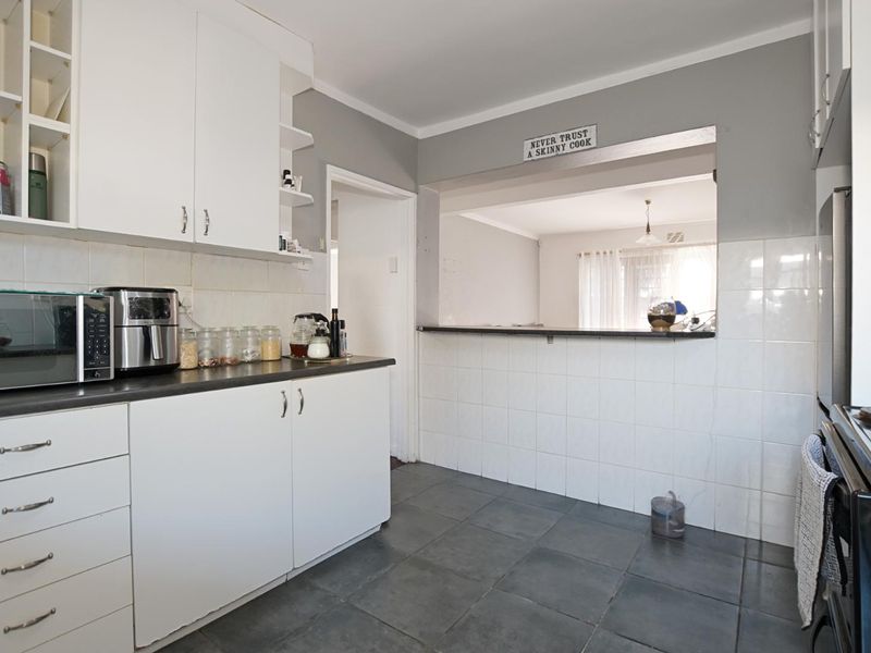 Ground floor Apartment with spacious living and entertaining potential - Photo 10