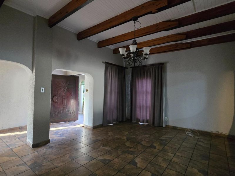 Family home in the heart of Aerorand - Photo 6