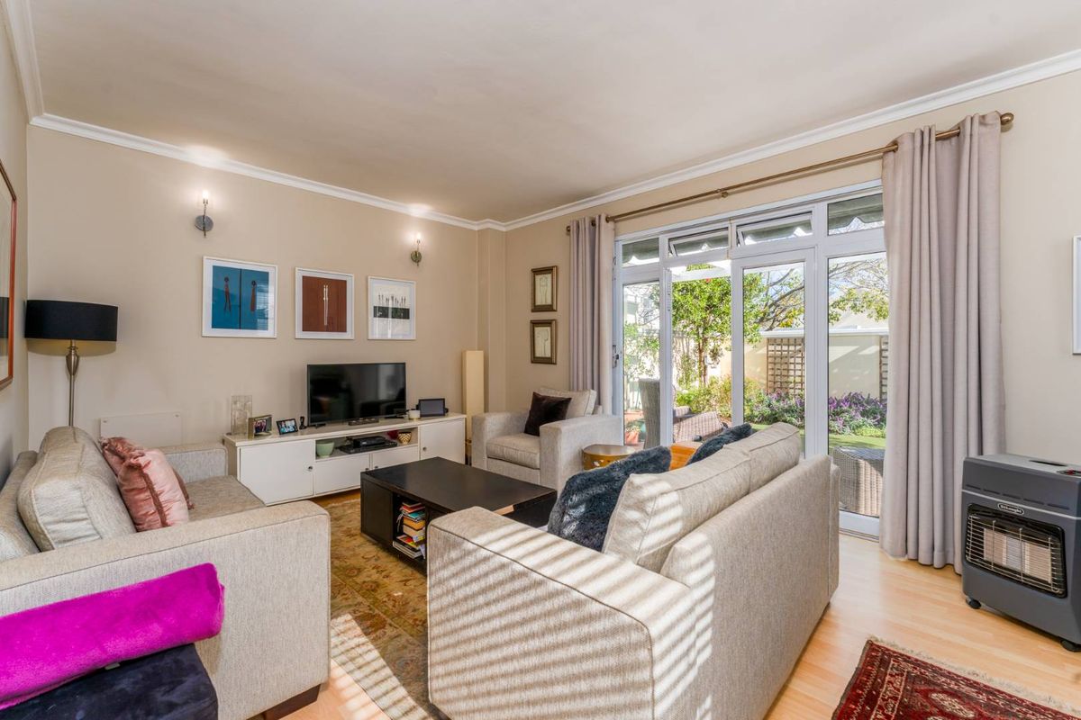 Elegant Family Living in an Exclusive Security Estate - Photo 5