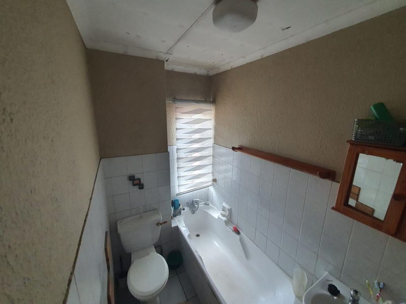 Lakefield Townhouse - Investment Opportunity - Photo 7