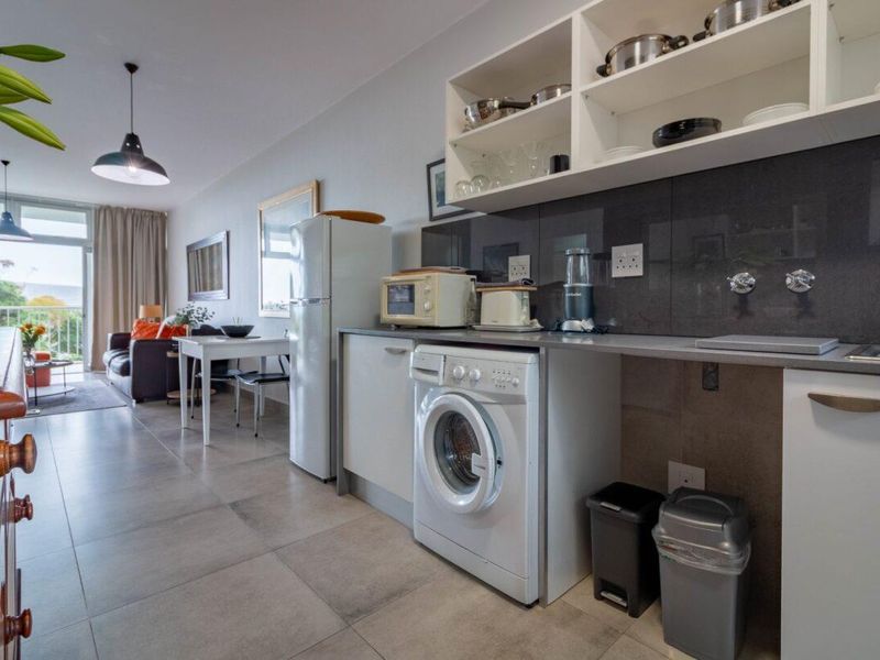 UNIQUE Contemporary Gem in Thorniebrae - Photo 8