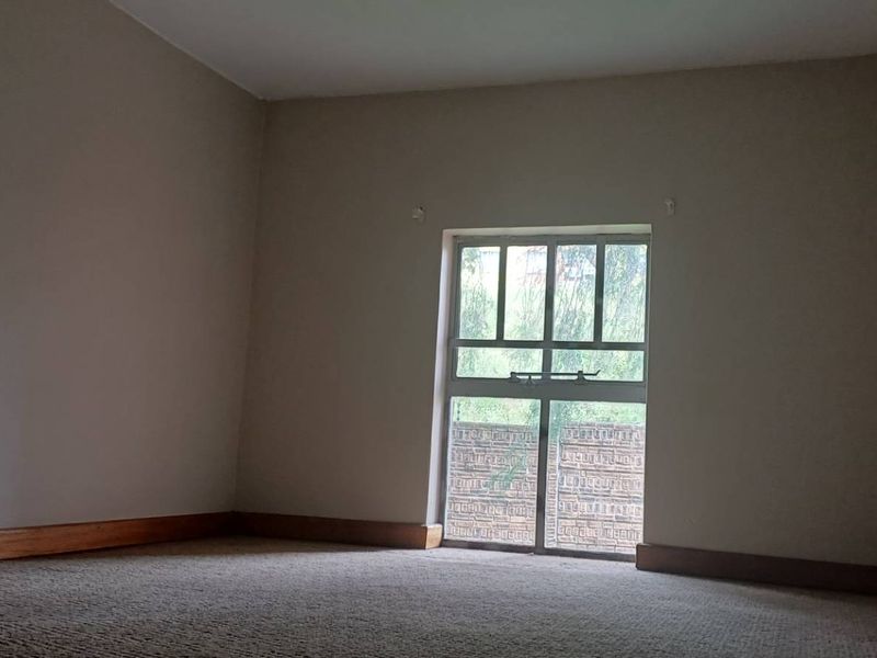 1 BED UNFURNISHED HOUGHTON ESTATE - Photo 9