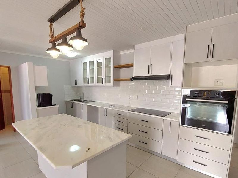 For Sale: Exquisite Home in Hentiesbaai's South Dune - Photo 8