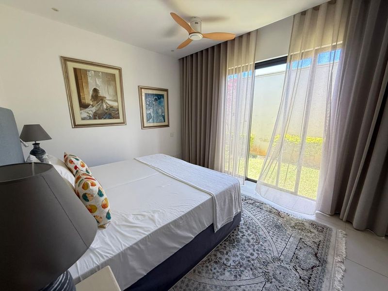 Luxury Spacious Home - Photo 6