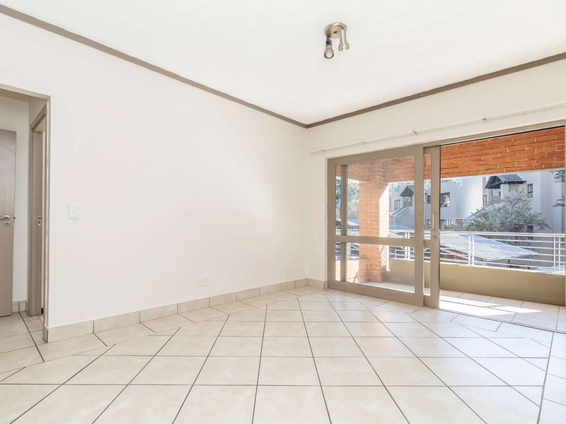 Move-In Ready! Lovely 1 Bedroom Apartment in Popular Matika Estate - Photo 10