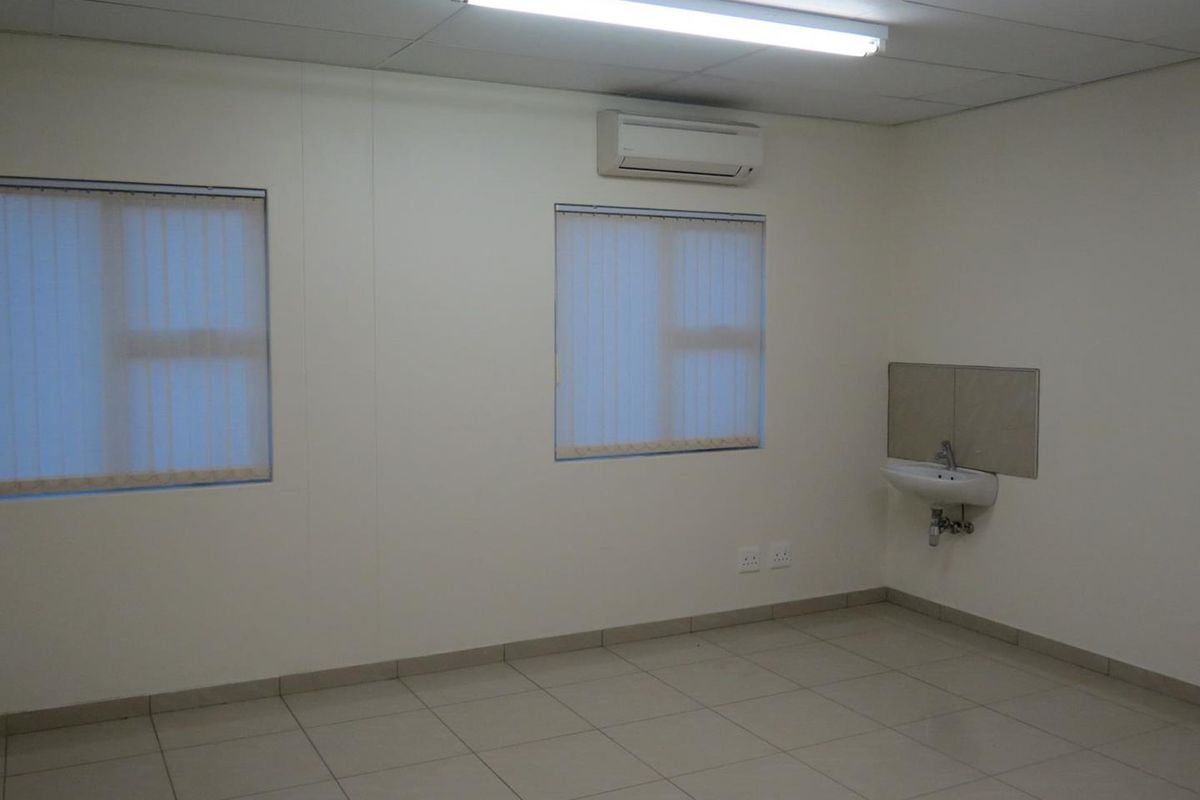 Medical Unit To Let Omuramba - Photo 4