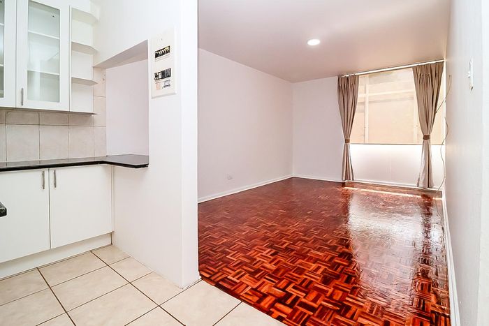 Property #2488451, Apartment Rental Monthly in Bedford Gardens