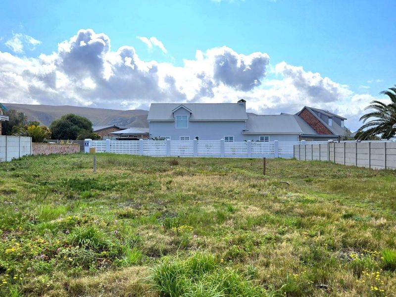 Franskraal Bliss: 700sqm Vacant Land near Main Beach - Photo 6