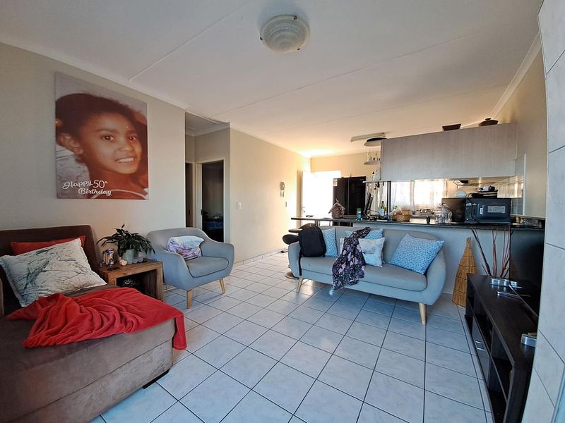 Meersig, Walvis Bay:  2 Bedr Townhouse with large garden is for Sale - Photo 8