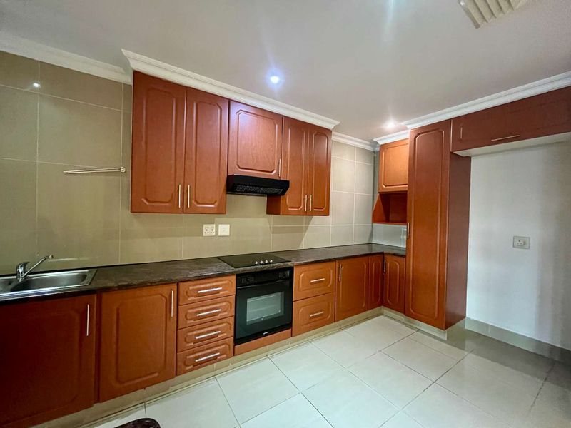 Hendra - Stunning Apartment with Spectacular Views in an Exclusive, Secure Complex! - Photo 5