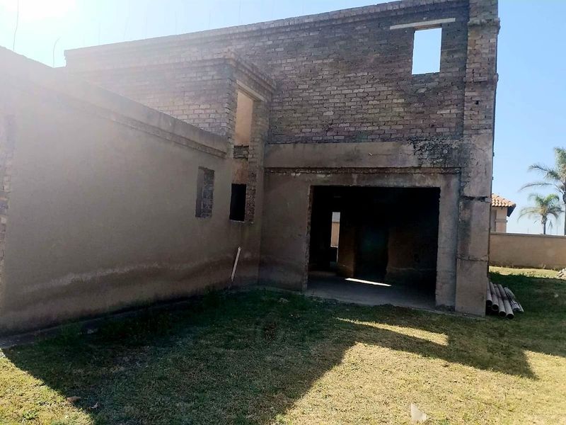 4 BEDROOMS INCOMPLETE STRUCTURES FOR SALE. - Photo 4