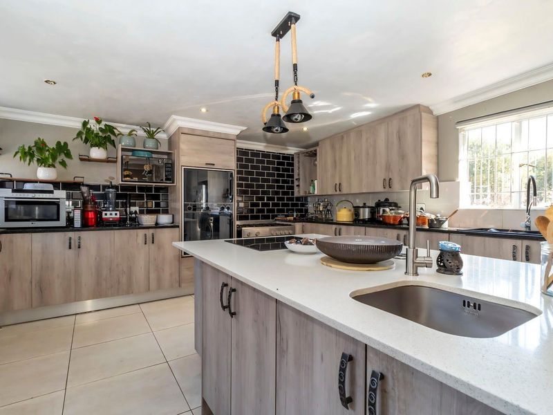 Prime location 8.5 hectares agricultural farmland for sale in Mnandi - Photo 4