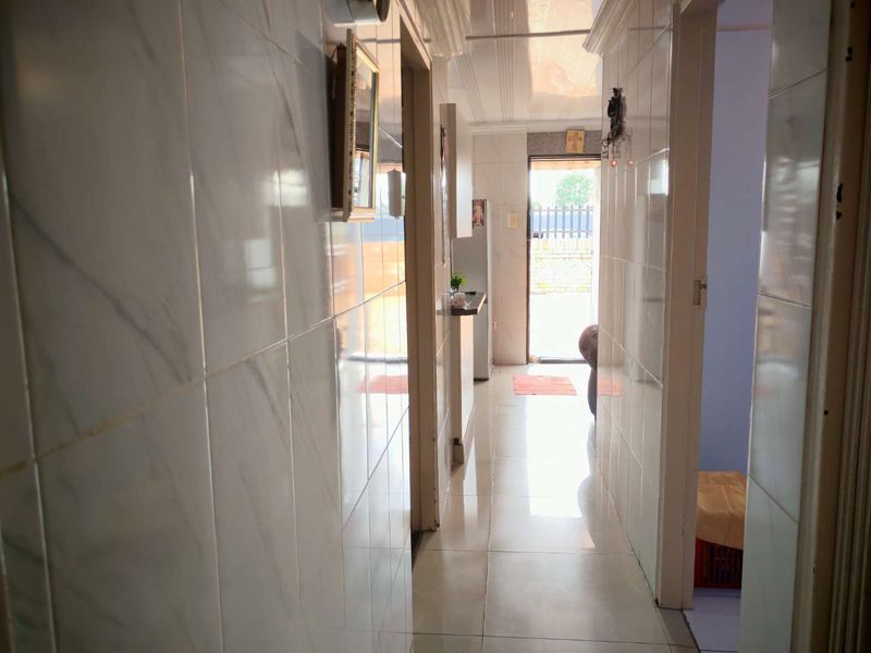 Your Perfect Family Home is Here! - Photo 7