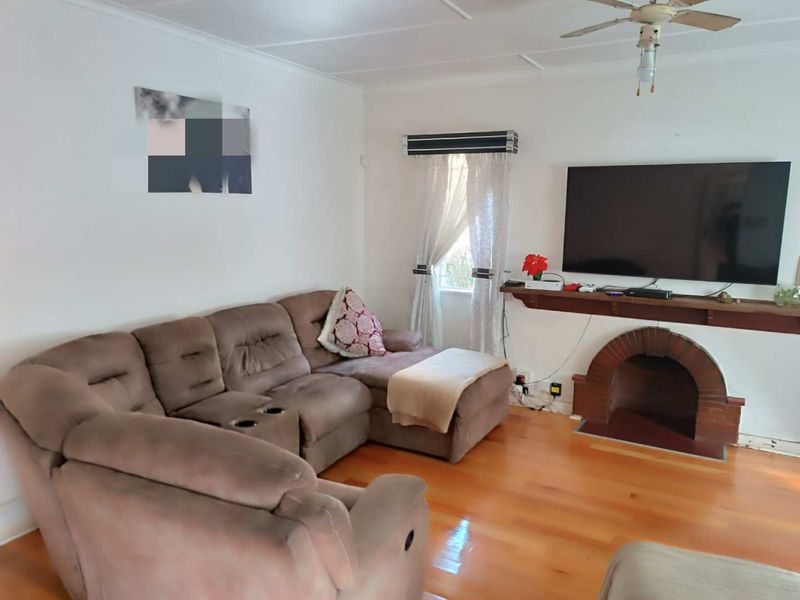 FOR SALE: Charming, Well-Maintained Family Home in Pelham South – A Rare Opportunity! - Photo 5