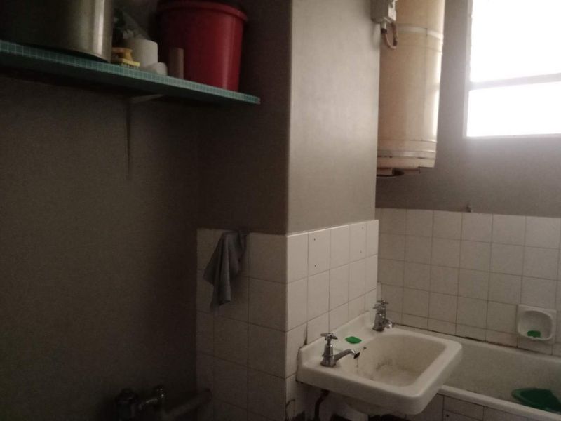 Charming Apartment with Prime Location and Great Investment Potential - Photo 10