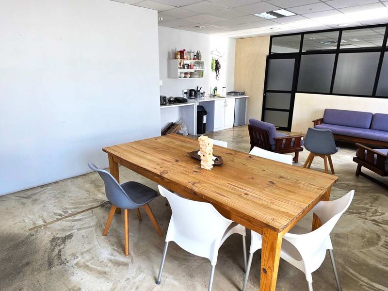 Modern First Floor Office in Westlake Business Park - Photo 7