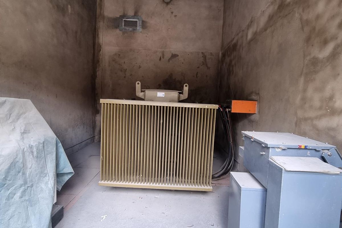 7 738m2 Midrand Warehouse To Let - Photo 3