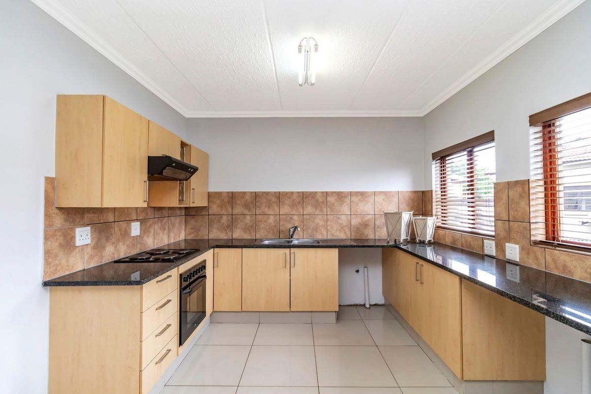 Lifestyle Living in Carlswald North Estate - Photo 2