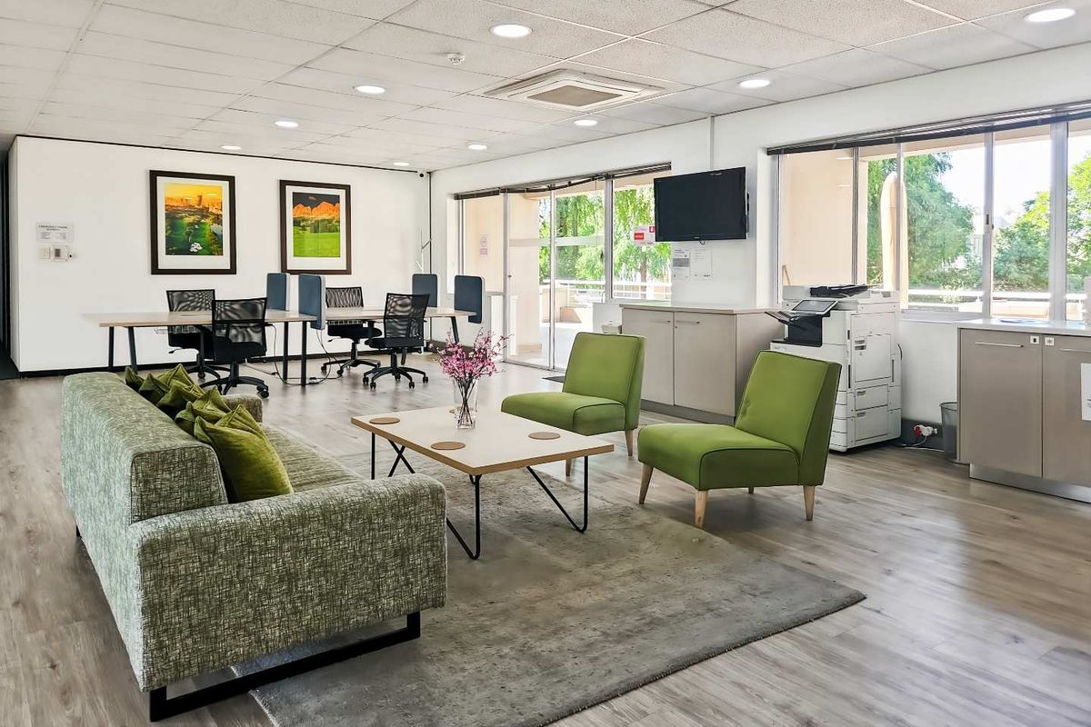 All-inclusive access to professional office space for 4 persons in Regus Woodmead Country Club Estate - Photo 5