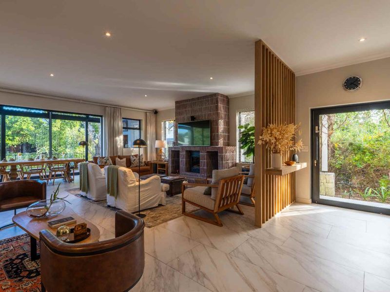 Elegant Lakefront Living in Pearl Valley Golf Estate - Photo 2