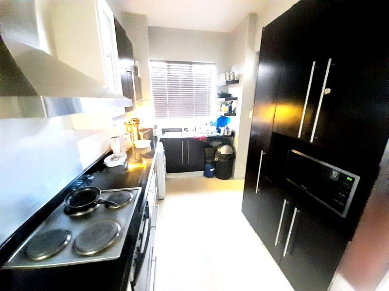 Phenomenal investment opportunity in Illovo Sandton - Photo 6