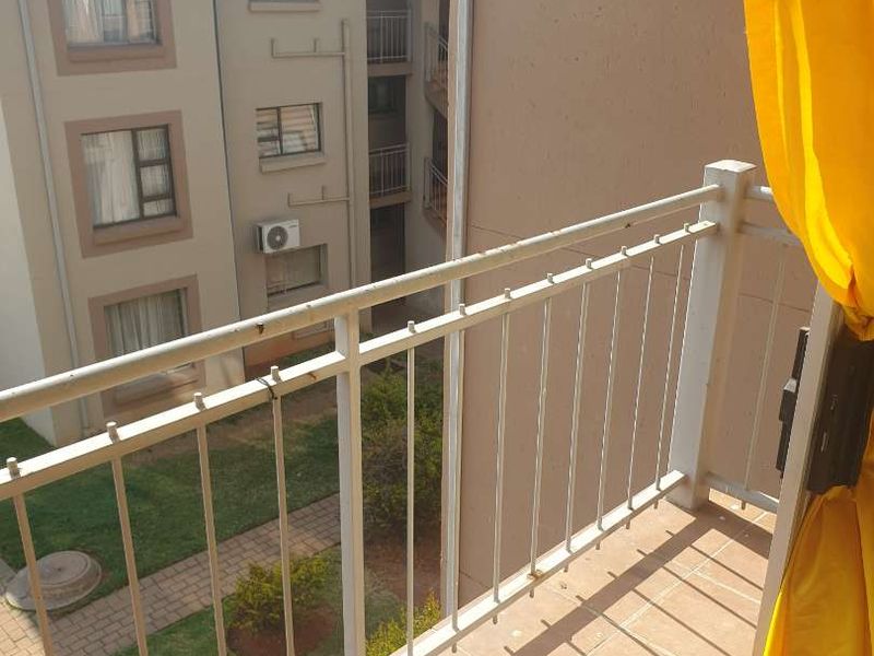 Affordable, Secure Living in Blue Lakes Estate – Perfect for First-Time Buyers & Investors - Photo 7