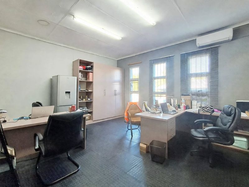 Versatile Commercial Property with Large Warehouse and Premium Amenities - Photo 5