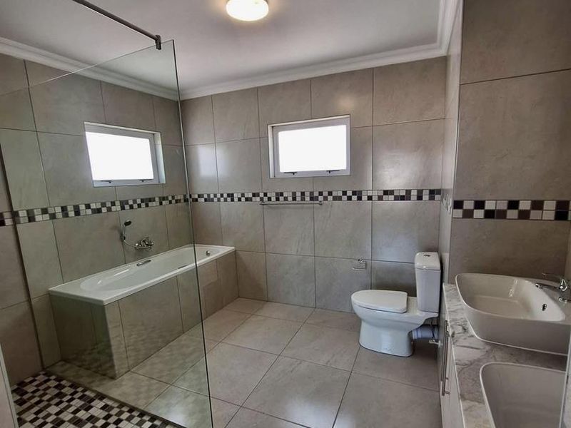 Swakopmund- For Sale-N$6 250 000 - Photo 6