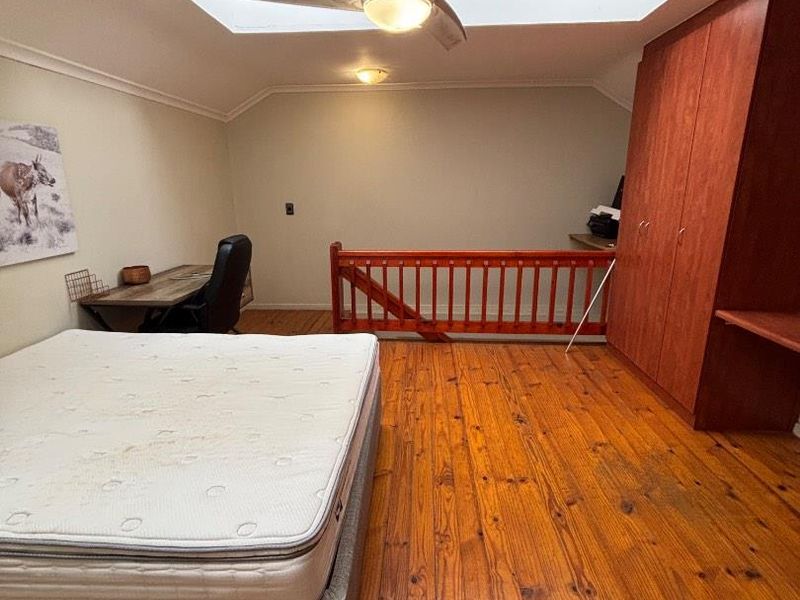 Modern 3-bedroom apartment offering strong rental returns in one of - Photo 7