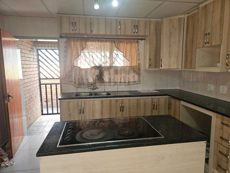 Modern family house in Floors - Photo 6