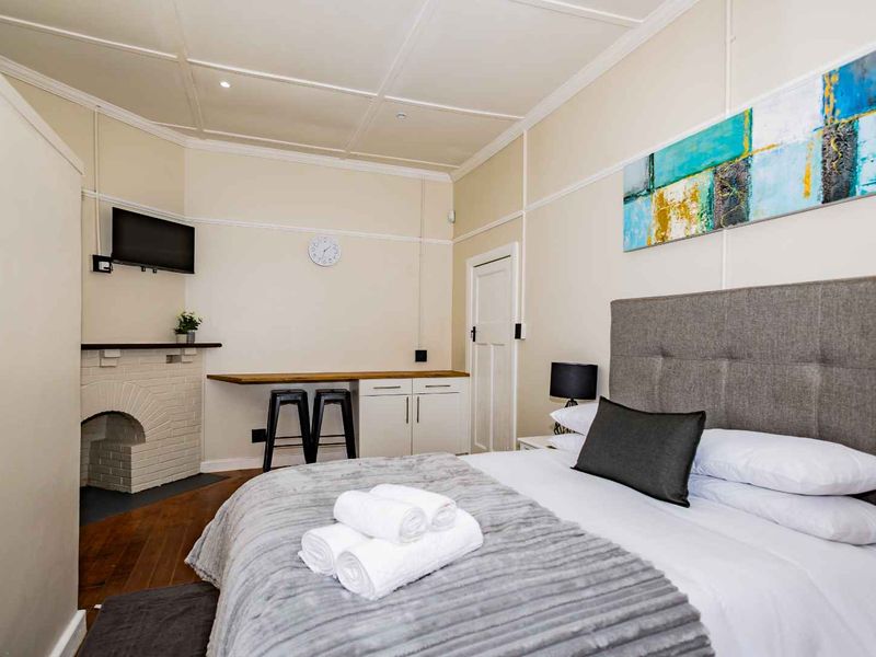 Urban Oaks Guest House - Photo 4