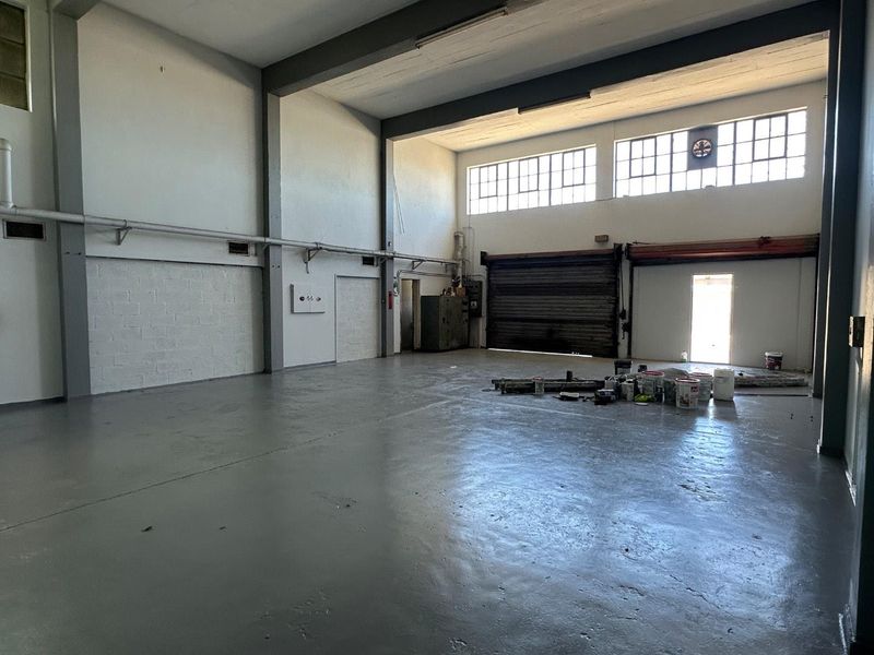Industrial Unit in the Heart of Maitland - Photo 3