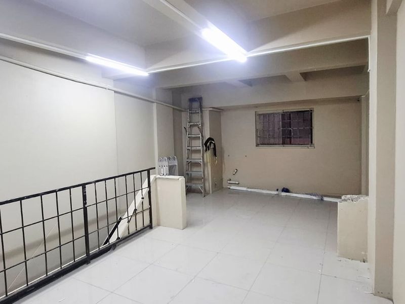 Newly Renovated Shop For Rental - Perfect Space for Retail, Micro-Loans, Salon & More - Photo 7