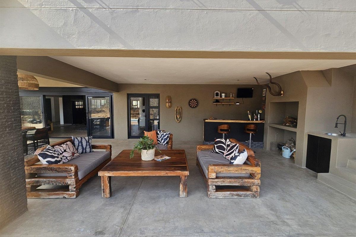 Elegant, furnished modern 3 bedroom home to rent on Moditlo - Photo 3