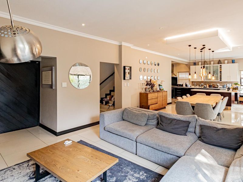 4-Bedroom Family Home with Private Pool & Full Backup Power - Photo 8