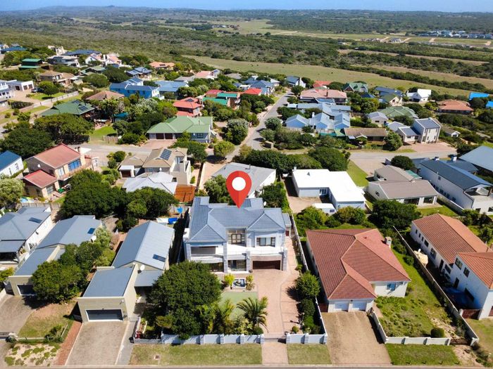 Property #2478821, House For Sale in Still Bay West