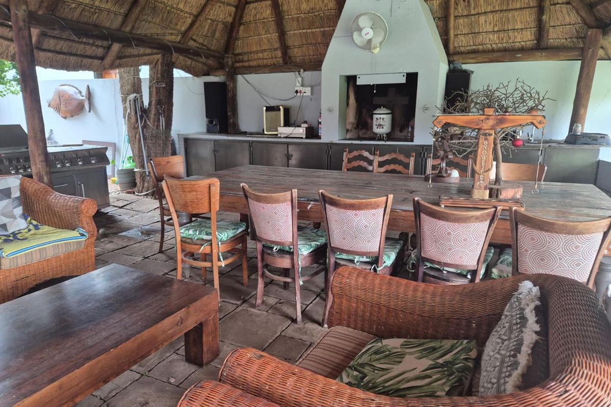 Family Fun in a Fabulous Setting - Photo 2