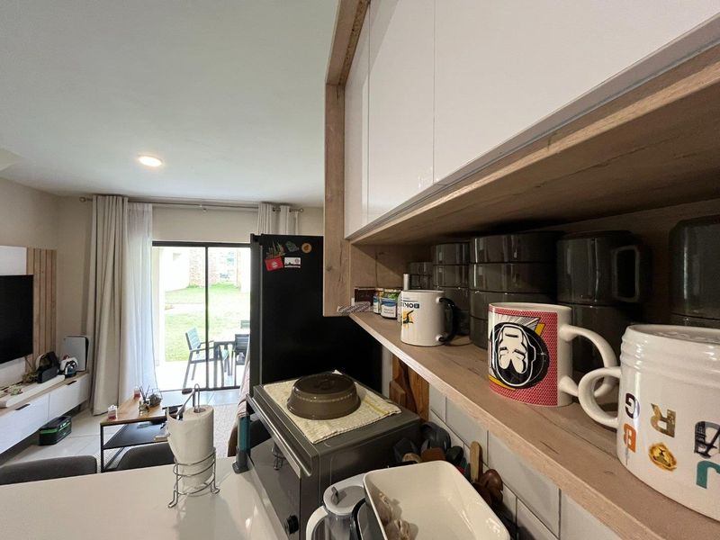 Newly Renovated 2-Bedroom Duplex – Kings Gate Estate Price: R1,180,000 | No Transfer Duty - Photo 8