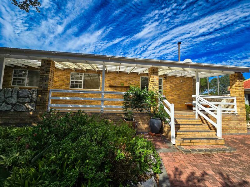 Neat property for sale in Stilbaai-Wes. - Photo 3