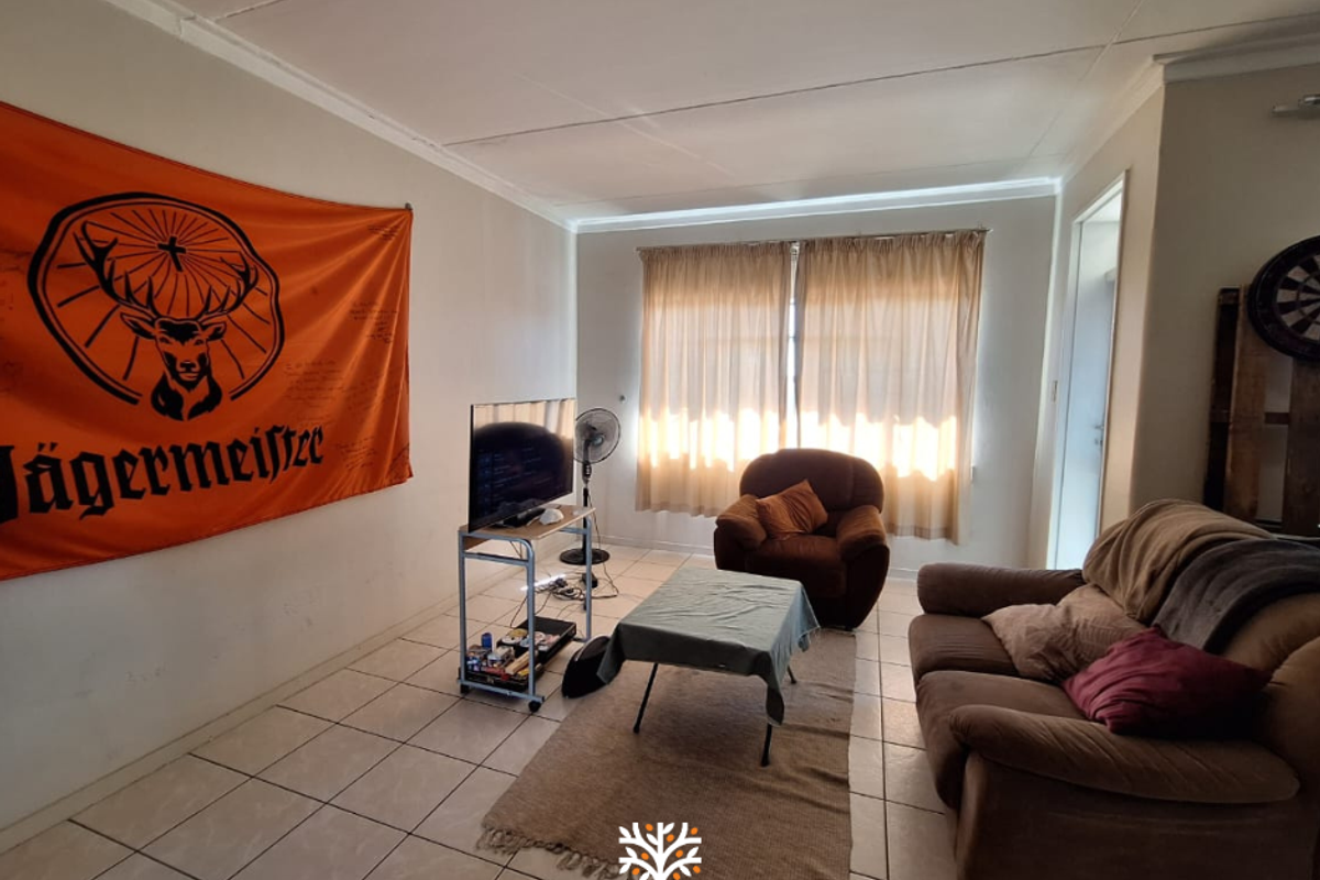 2-BEDROOM APARTMENT | KLEIN WINDHOEK, WINDHOEK - Photo 2