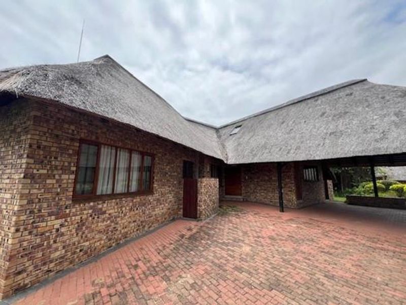 3 Bedroom Chalet - Photo 10