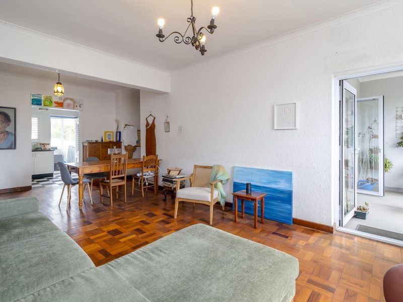 Spacious 2 Bedroom Apartment in Kenilworth Upper - Photo 7