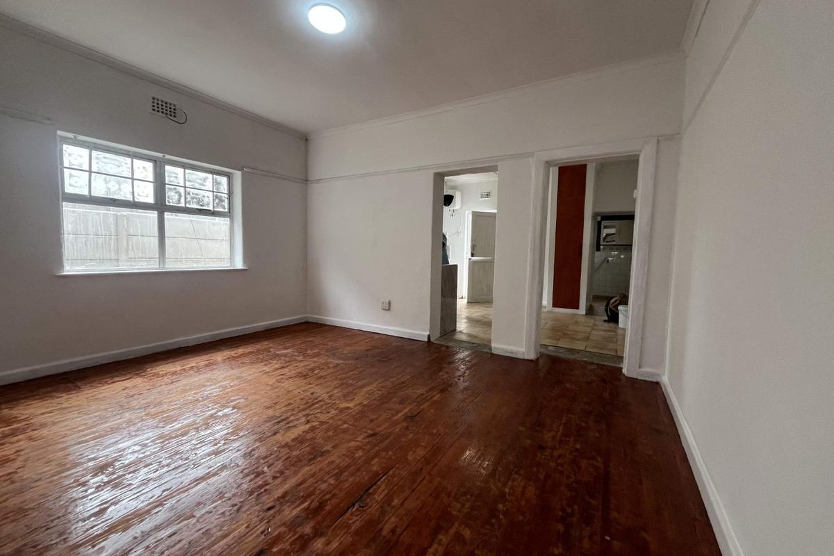 Two Bedroom Family Home To Rent - Photo 3