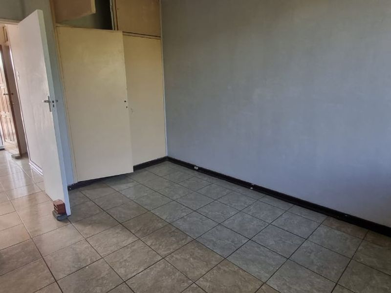 Kenilworth ,2 Bedroom Apartment - Photo 9