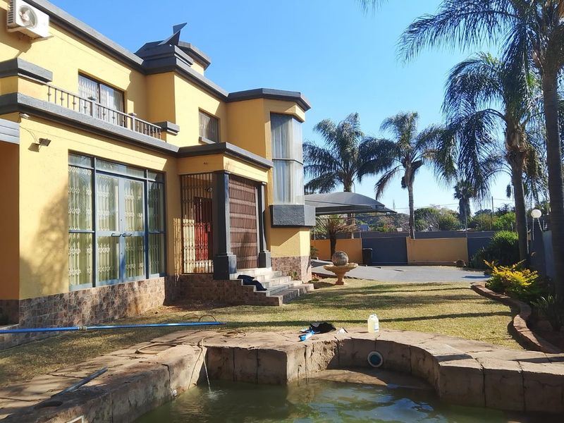 Stunning Four Bedroom Double Storey House in Amandasig - Photo 2