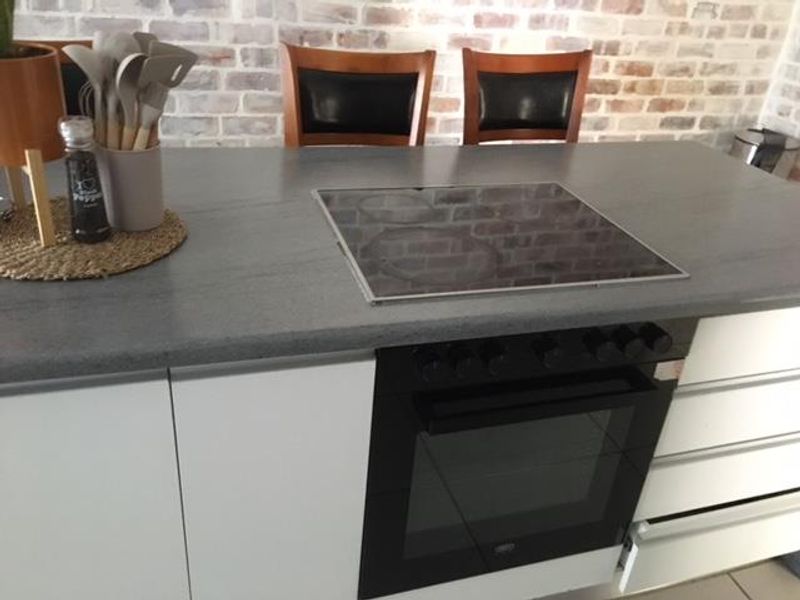 FURNISHED 2 BEDROOM APARTMENT AVAILABLE AT WILD OLIVE APARTMENTS IN KLEINE KUPPE! AVAILABLE 15 FEBRUARY 2026 - Photo 2