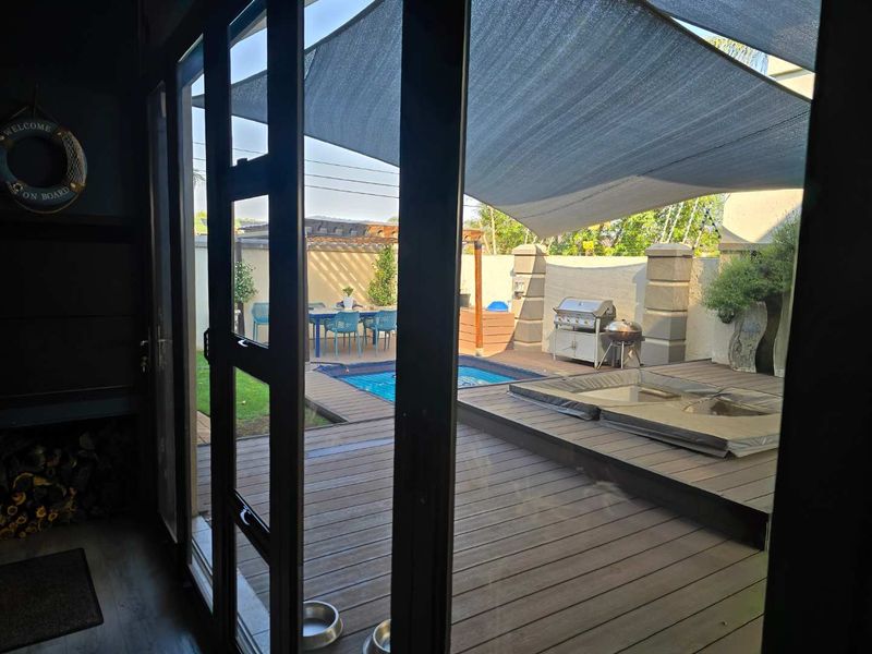 LUXURY 5-BEDROOM HOME FOR RENT - ULTIMATE COMFORT AND STYLE! - Photo 4